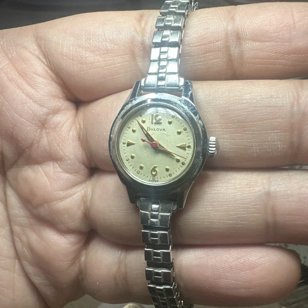 Works VTG BULOVA 1950's Mermaid Ladies watch Swiss Manual wind 21mm Fit 7in RARE